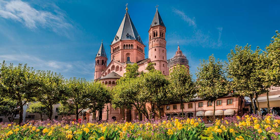 The cathedral dominates the skyline in Mainz